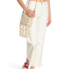 We The Free size 31 Wide Leg White Jean New Flaw